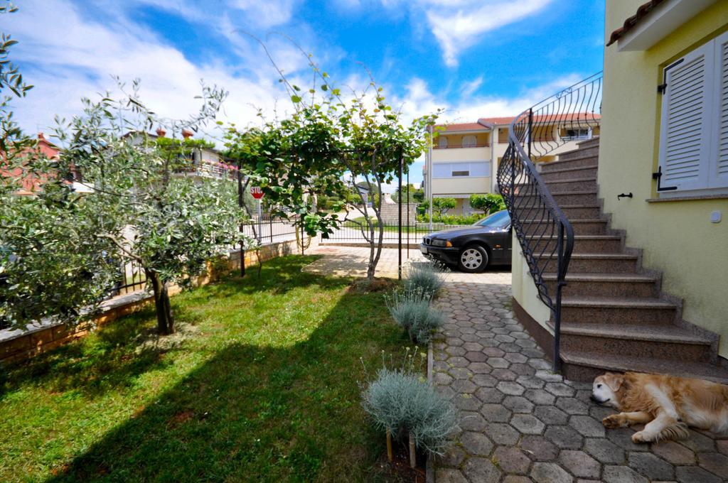 Ana M Apartments Новиград Экстерьер фото