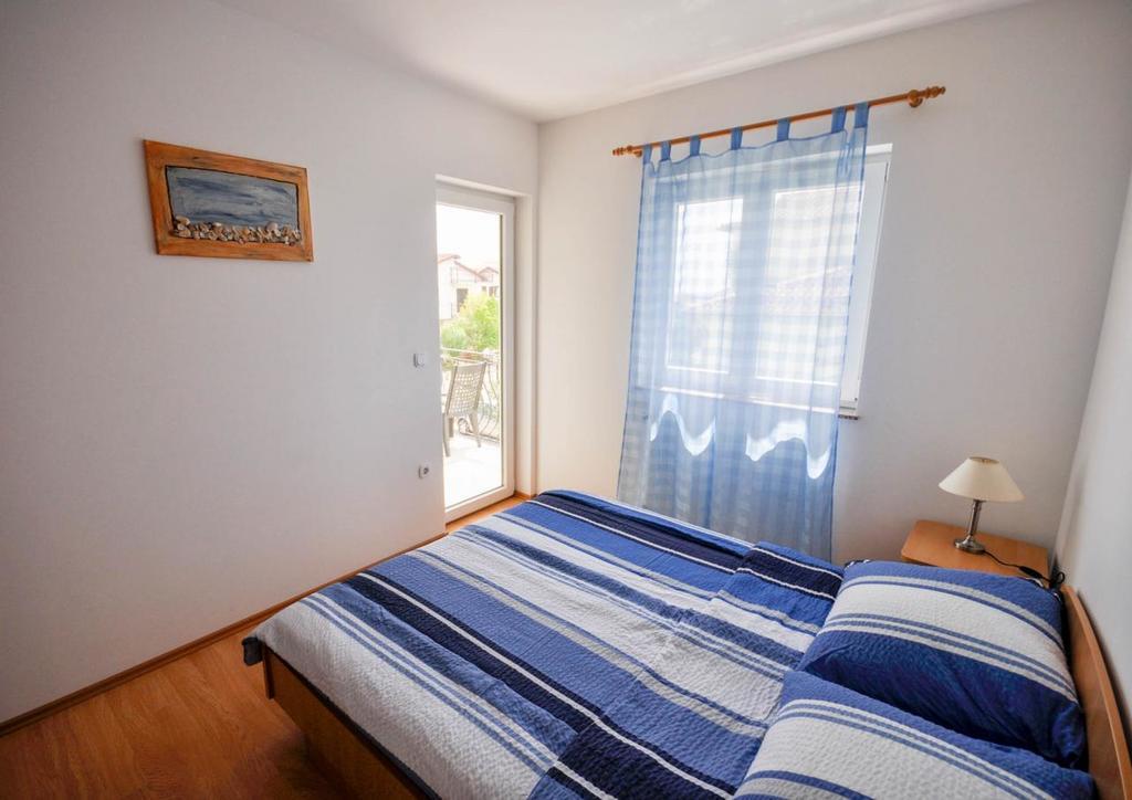 Ana M Apartments Новиград Экстерьер фото