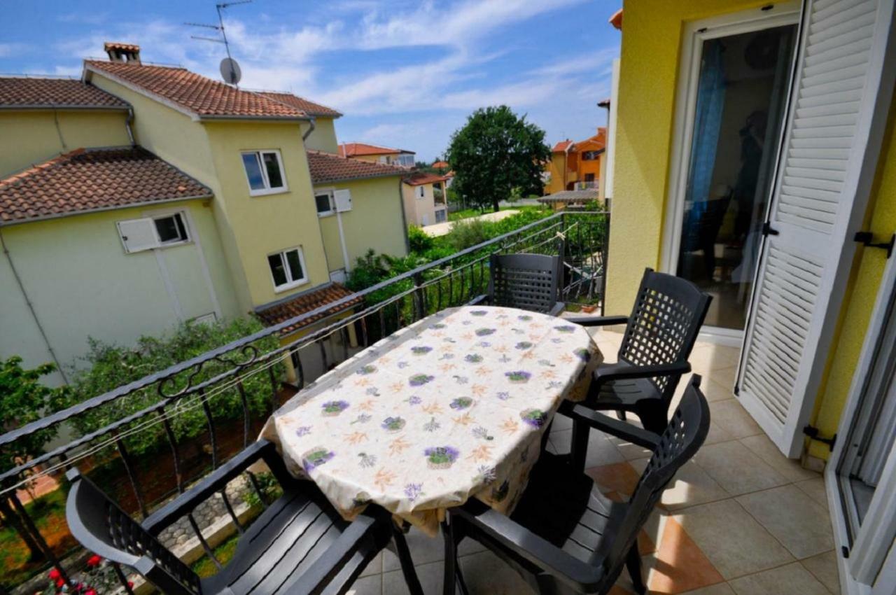 Ana M Apartments Новиград Экстерьер фото