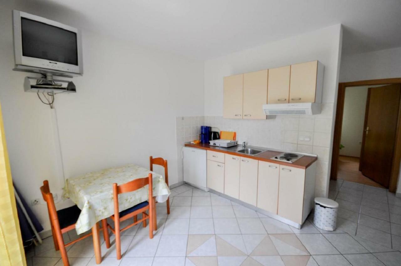 Ana M Apartments Новиград Экстерьер фото