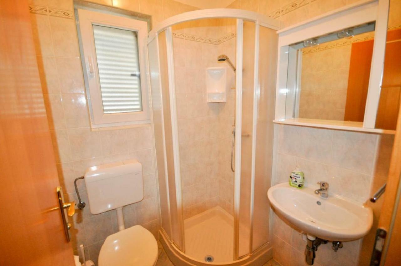 Ana M Apartments Новиград Экстерьер фото
