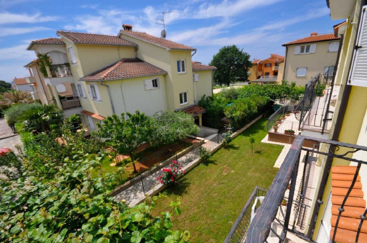 Ana M Apartments Новиград Экстерьер фото